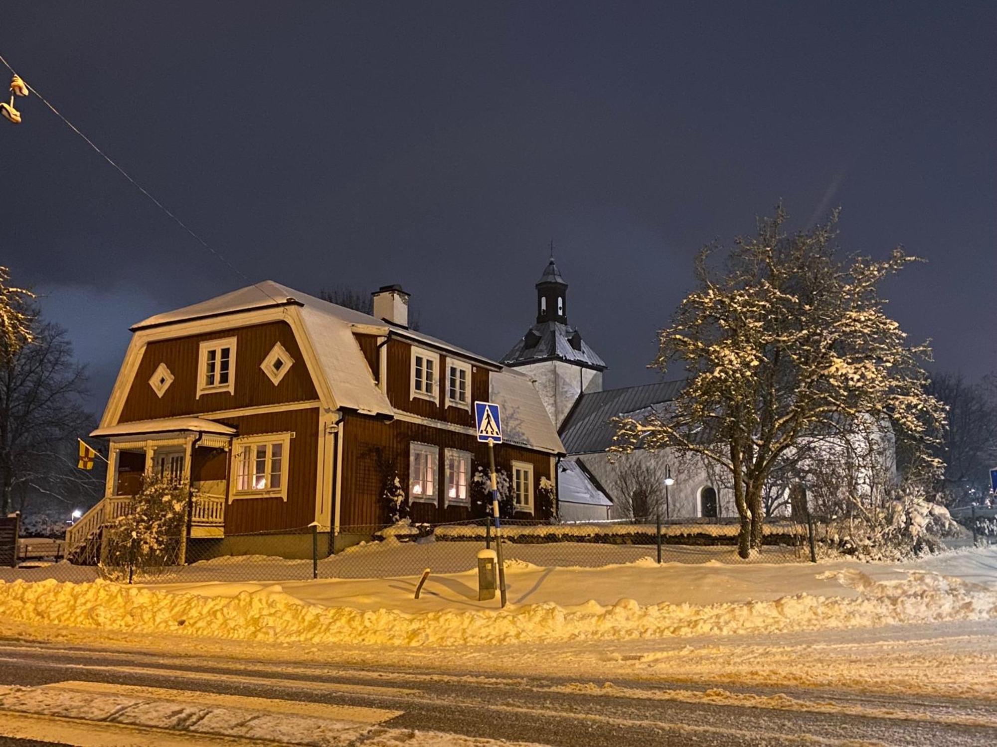 Hotel In Svalsaeter, Kallfors, Jaerna, Stockholm, 5 Min To Golf & 15 Min To Ytterjaerna Concerts Eksteriør billede