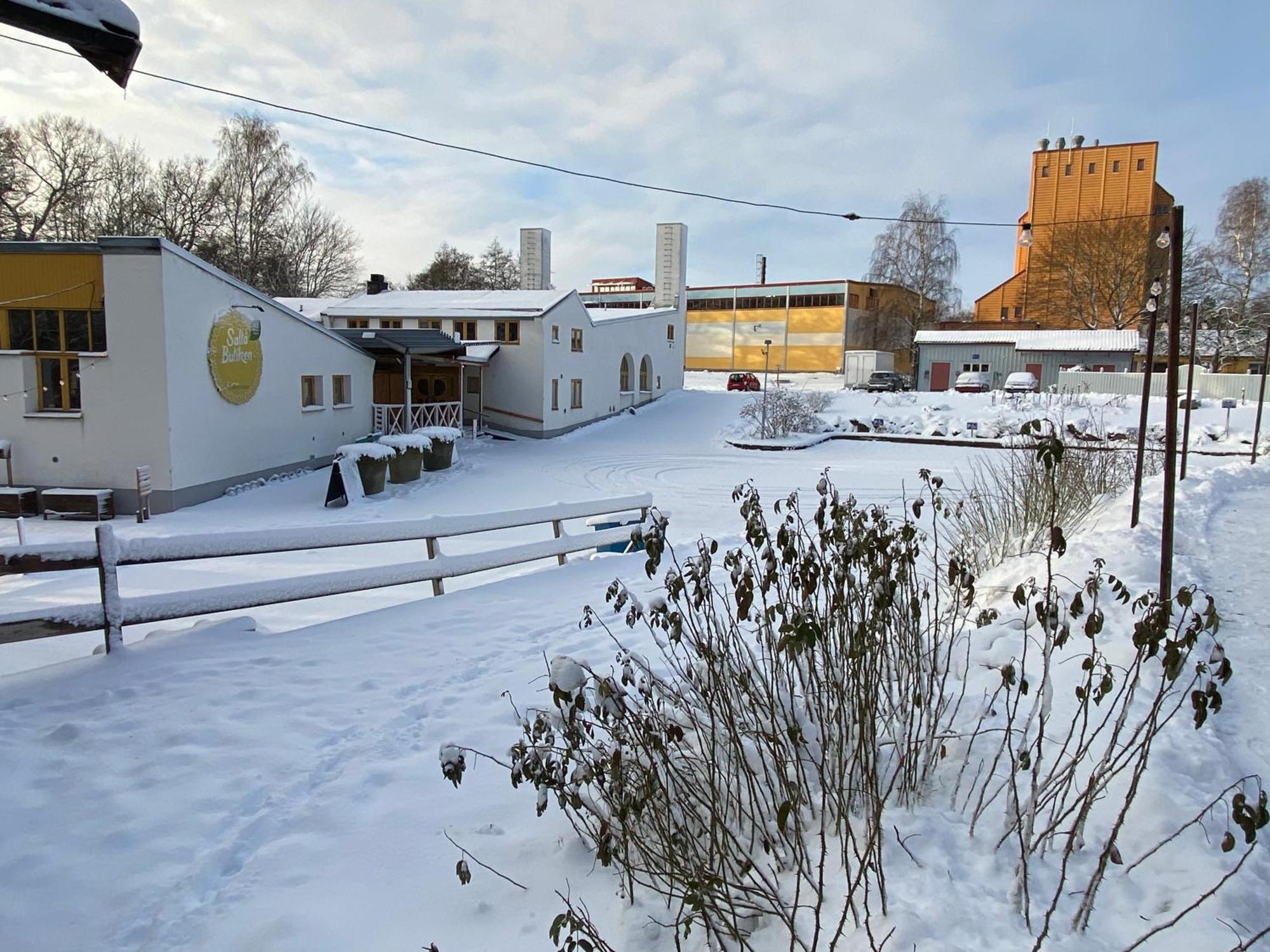 Hotel In Svalsaeter, Kallfors, Jaerna, Stockholm, 5 Min To Golf & 15 Min To Ytterjaerna Concerts Eksteriør billede